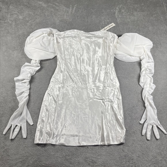 NWT For Love & Lemons Hazel White Satin Mini Dress With Gloves Size XS - Picture 2 of 12